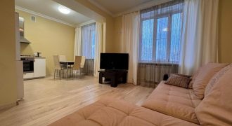 2-к. квартира, 60 м², 1/3 эт.