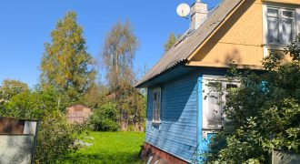 Теплый дом на берегу р. Волхов в пос. Речников